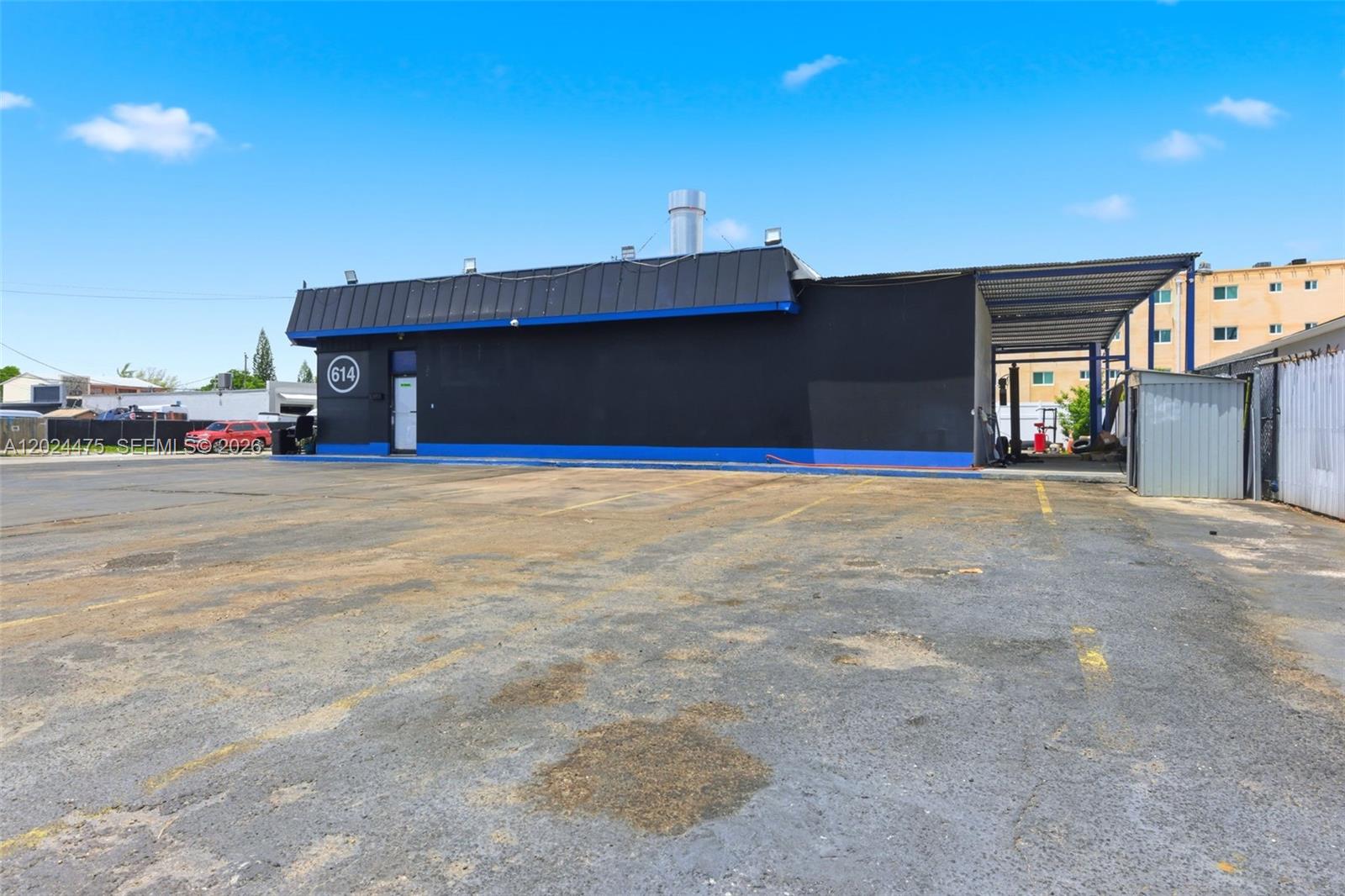 See details / sq. ft. $ 2026-05-23 0 Photo