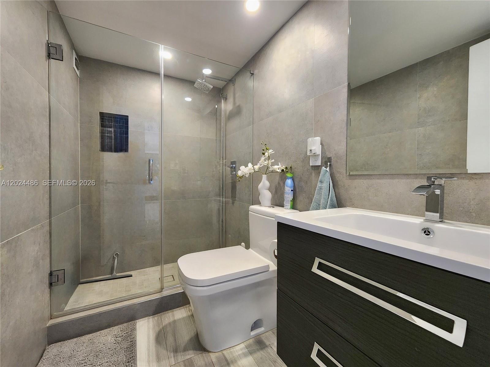 Photo of 2030 Ocean Dr  #923, Hallandale Beach, Florida, 33009 - 