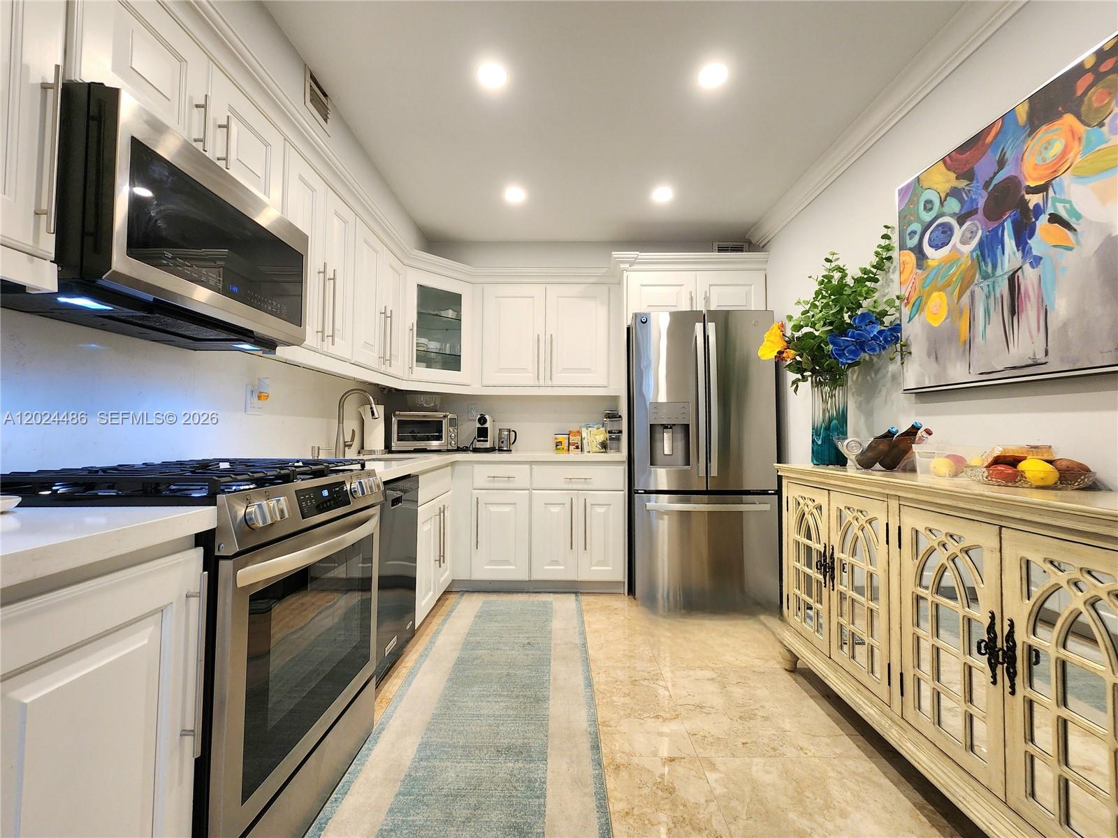Photo of 2030 Ocean Dr  #923, Hallandale Beach, Florida, 33009 - 