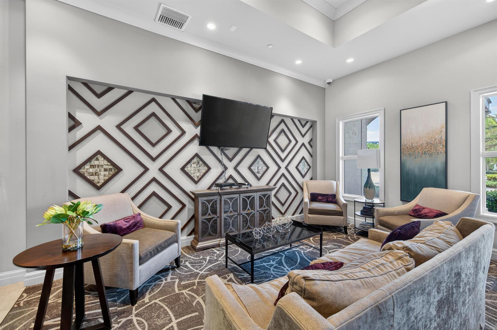 See details 4715 3 / 1776 sq. ft. $ 2026-06-04 0 Photo
