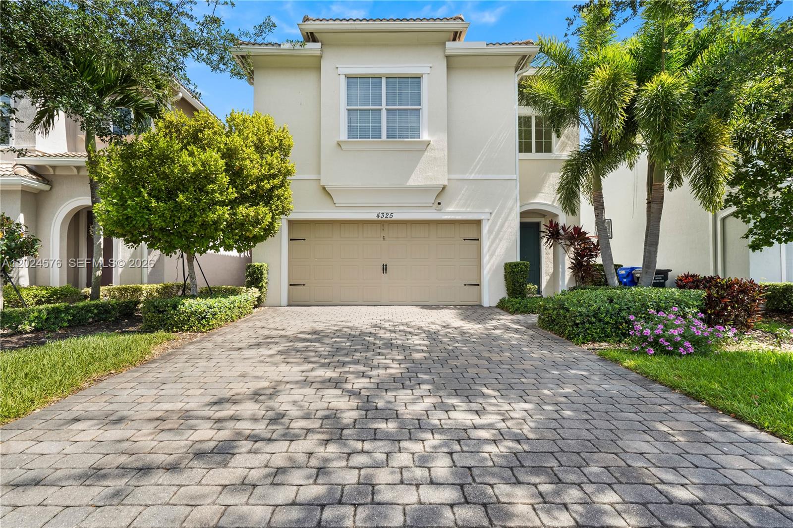 4325 3 / 3 2423 sq. ft. $ 2026-05-24 0 Photo
