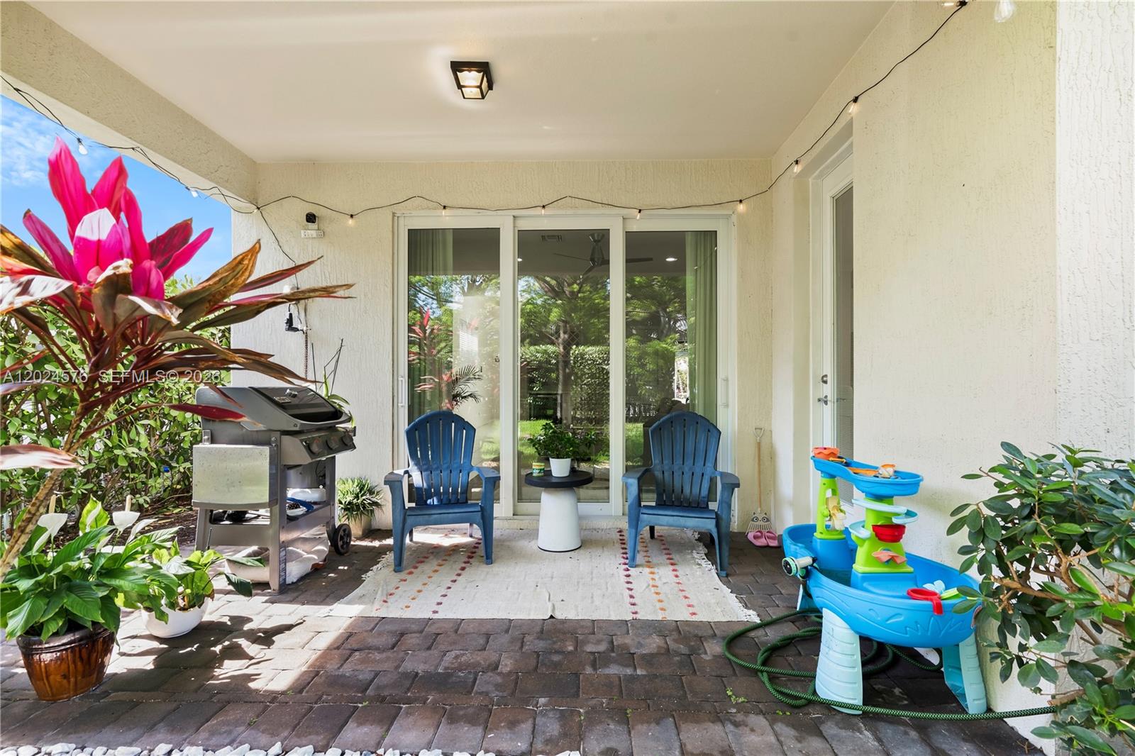 4325 3 / 3 2423 sq. ft. $ 2026-05-24 0 Photo