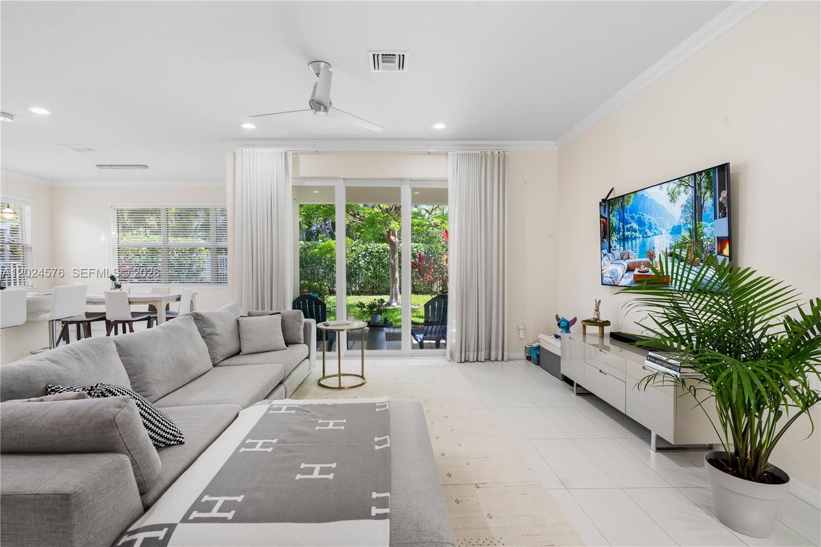 4325 3 / 3 2423 sq. ft. $ 2026-05-24 0 Photo