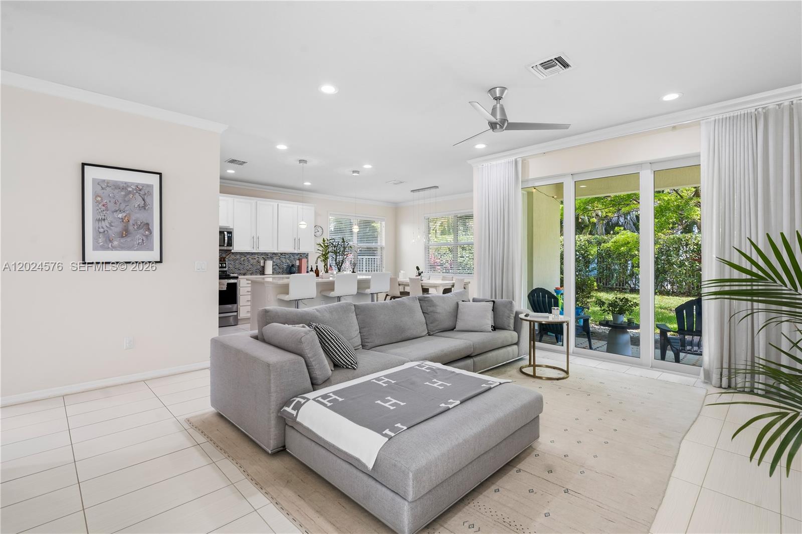 4325 3 / 3 2423 sq. ft. $ 2026-05-24 0 Photo