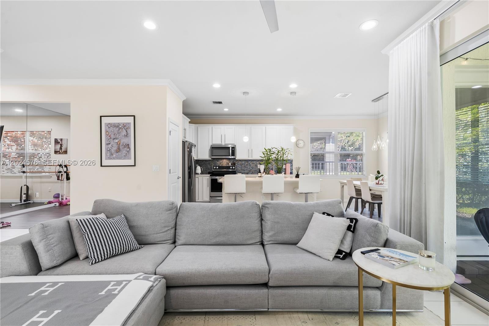 4325 3 / 3 2423 sq. ft. $ 2026-05-24 0 Photo