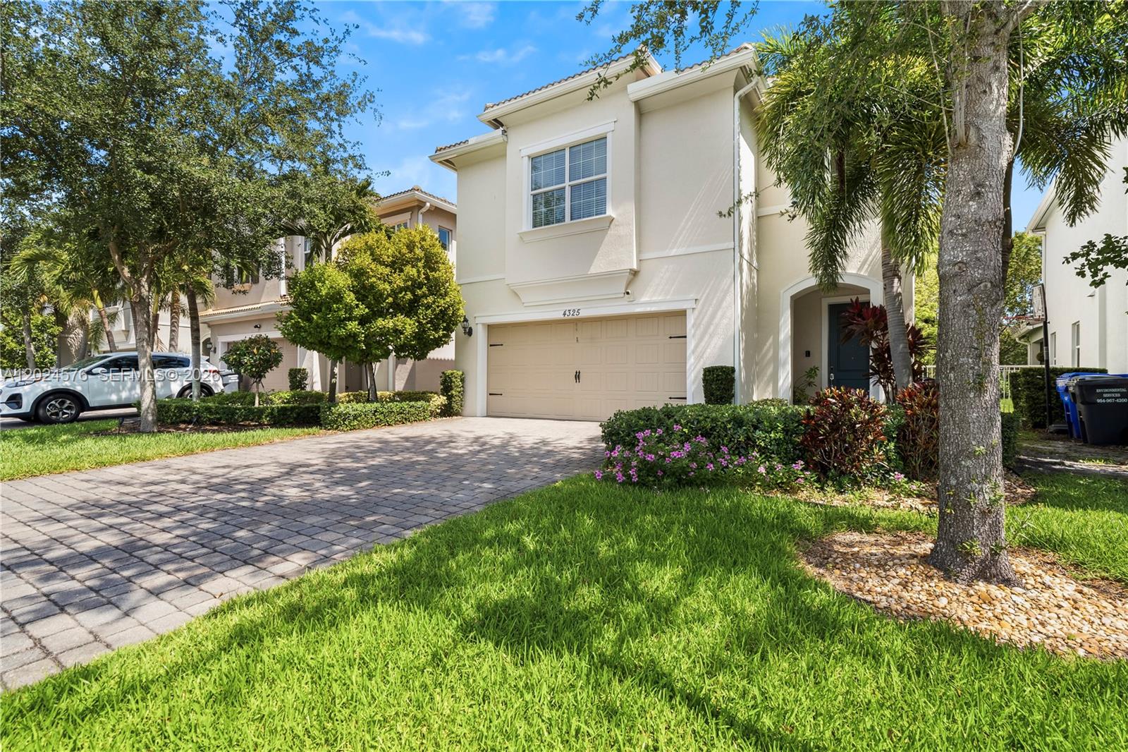4325 3 / 3 2423 sq. ft. $ 2026-05-24 0 Photo