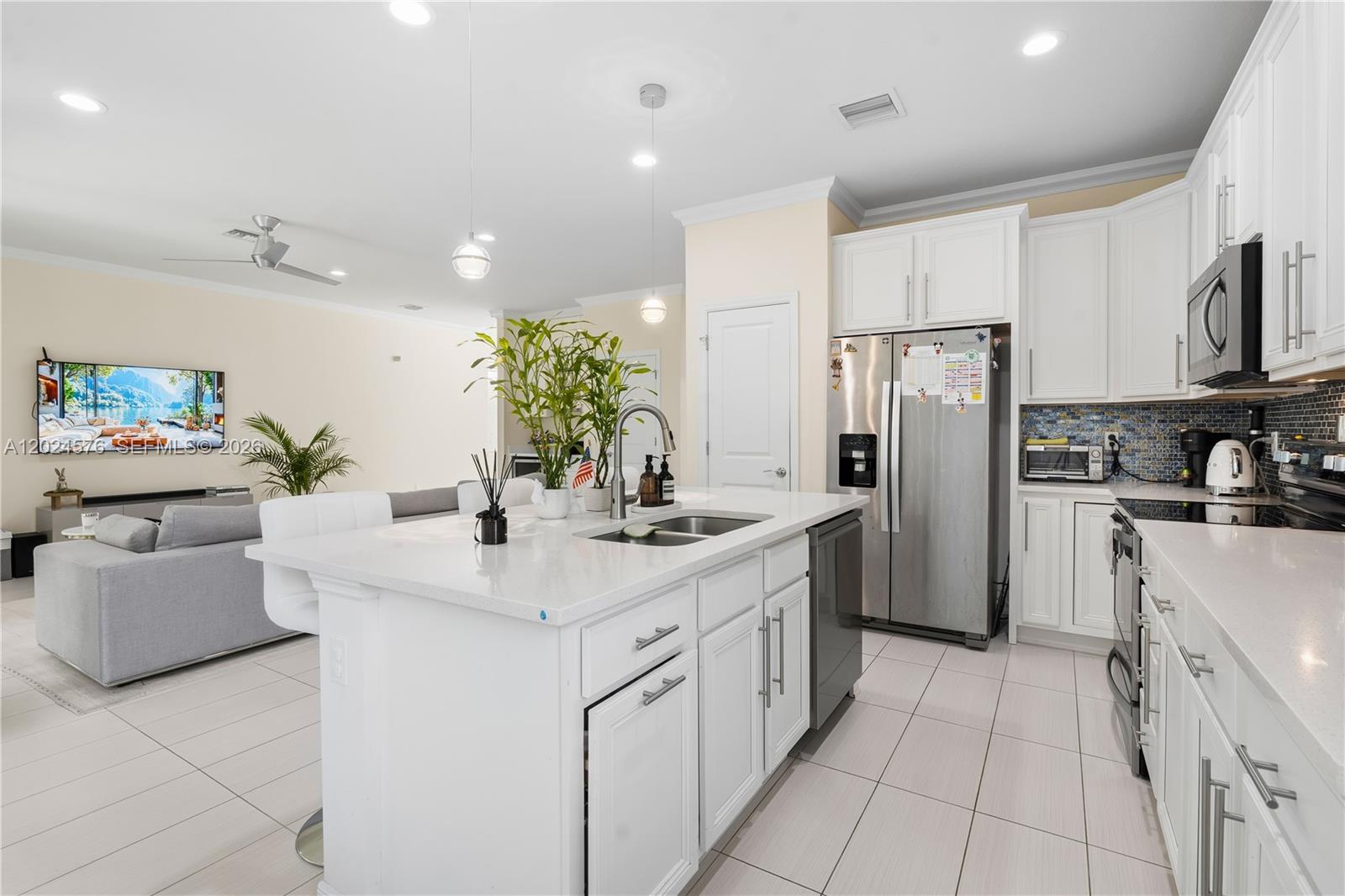 4325 3 / 3 2423 sq. ft. $ 2026-05-24 0 Photo
