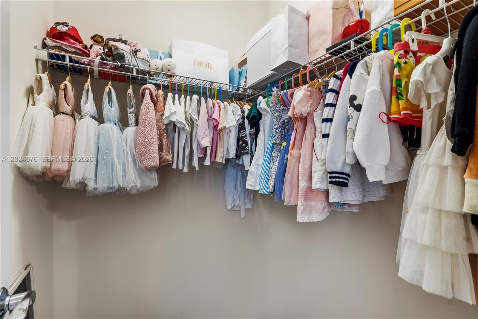 4325 3 / 3 2423 sq. ft. $ 2026-05-24 0 Photo