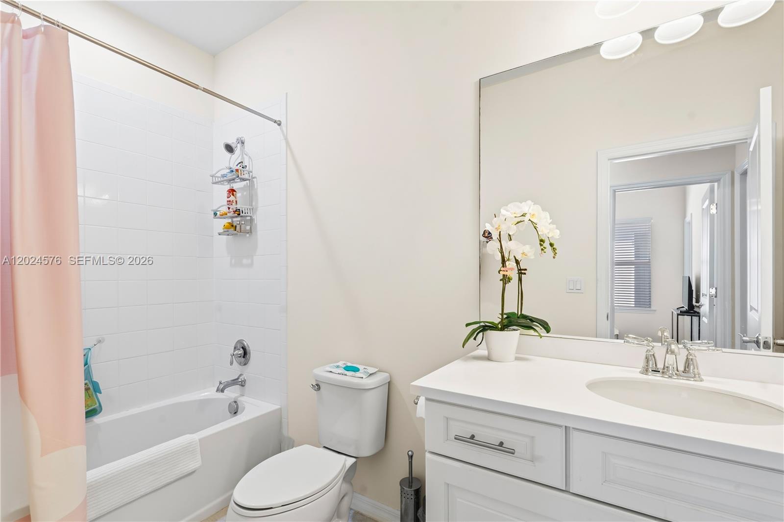 4325 3 / 3 2423 sq. ft. $ 2026-05-24 0 Photo