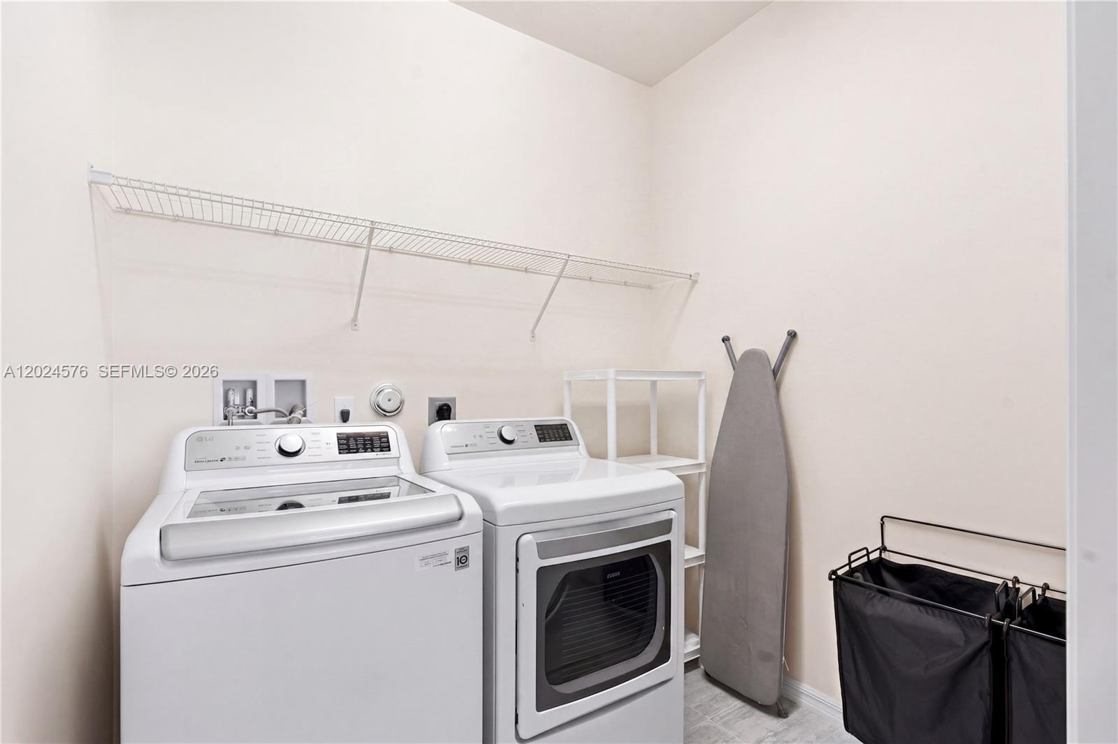 4325 3 / 3 2423 sq. ft. $ 2026-05-24 0 Photo