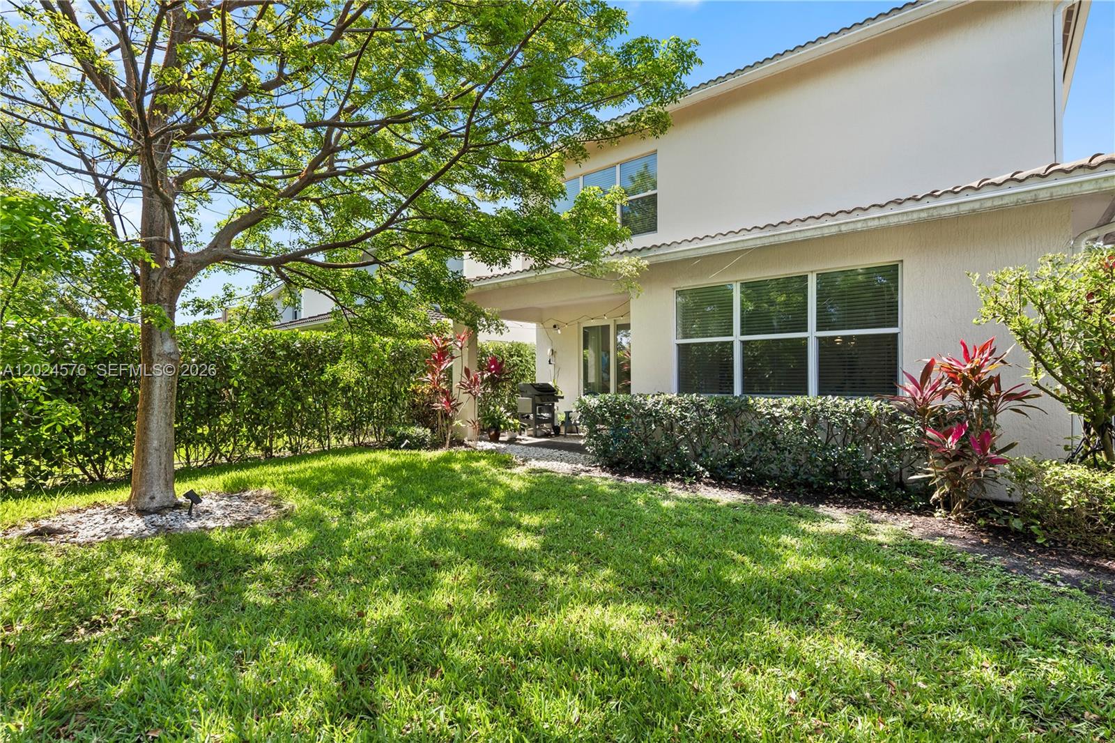 4325 3 / 3 2423 sq. ft. $ 2026-05-24 0 Photo