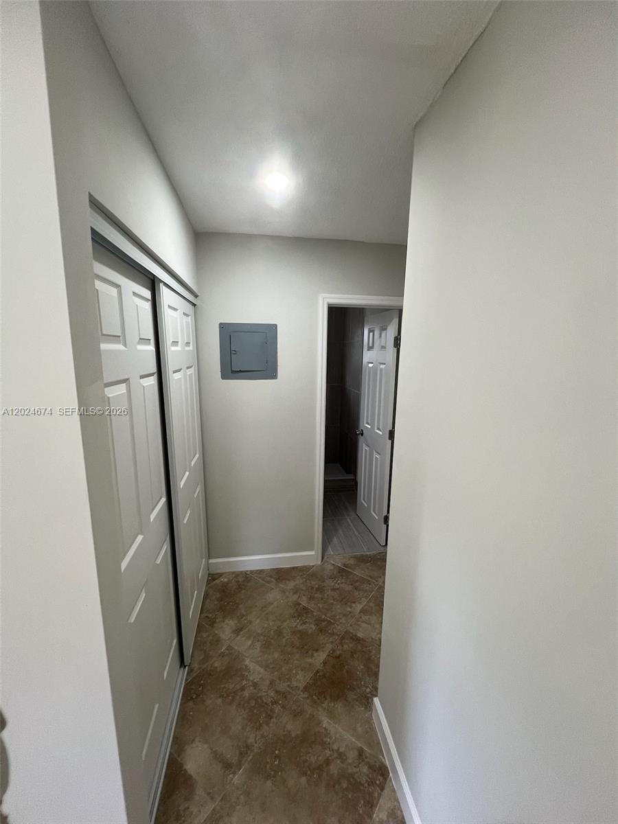   /  1737 sq. ft. $ 2026-08-28 0 foto
