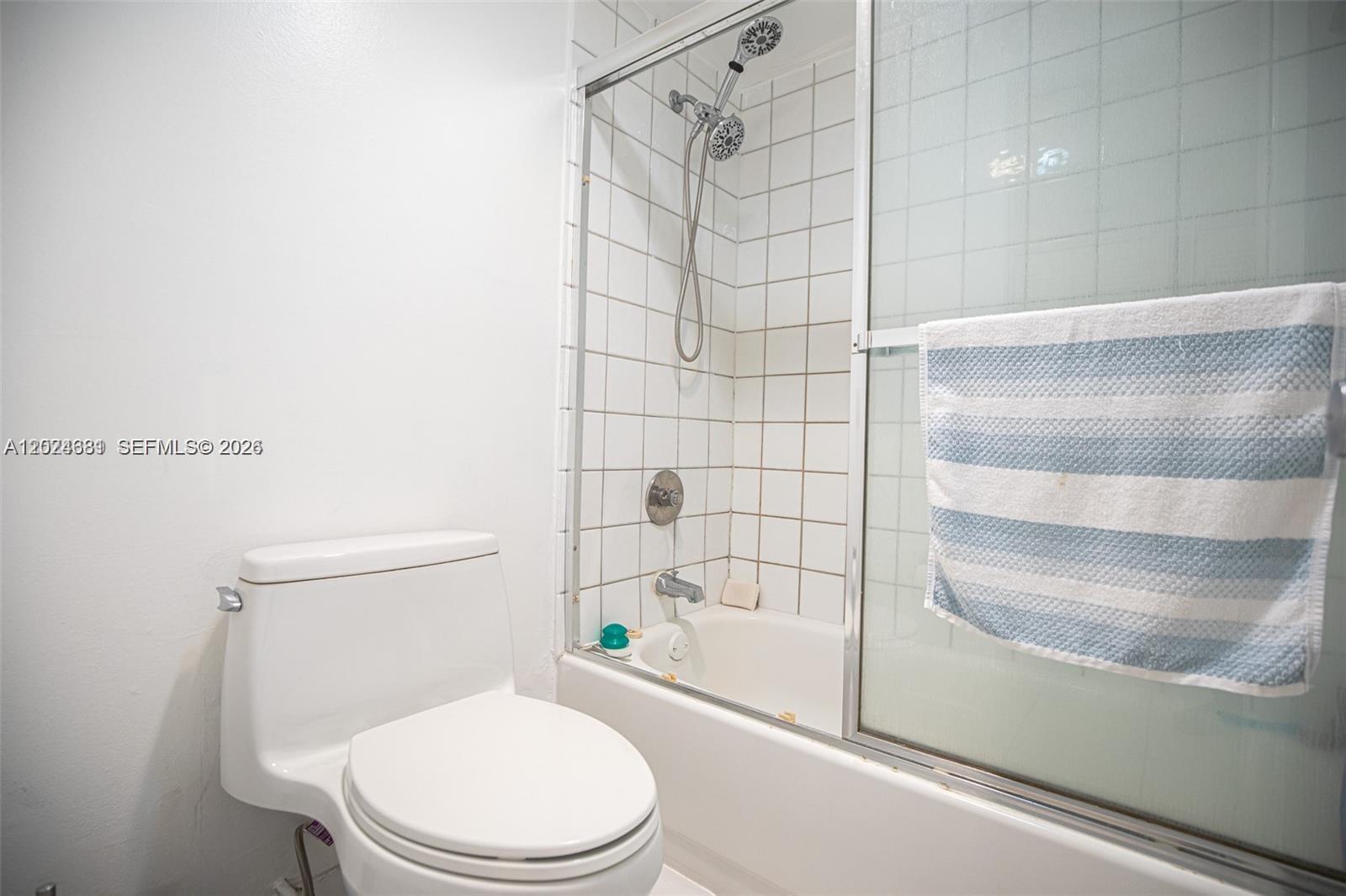 Photo of 3701 Country Club Dr  #902, Aventura, Florida, 33180 - 