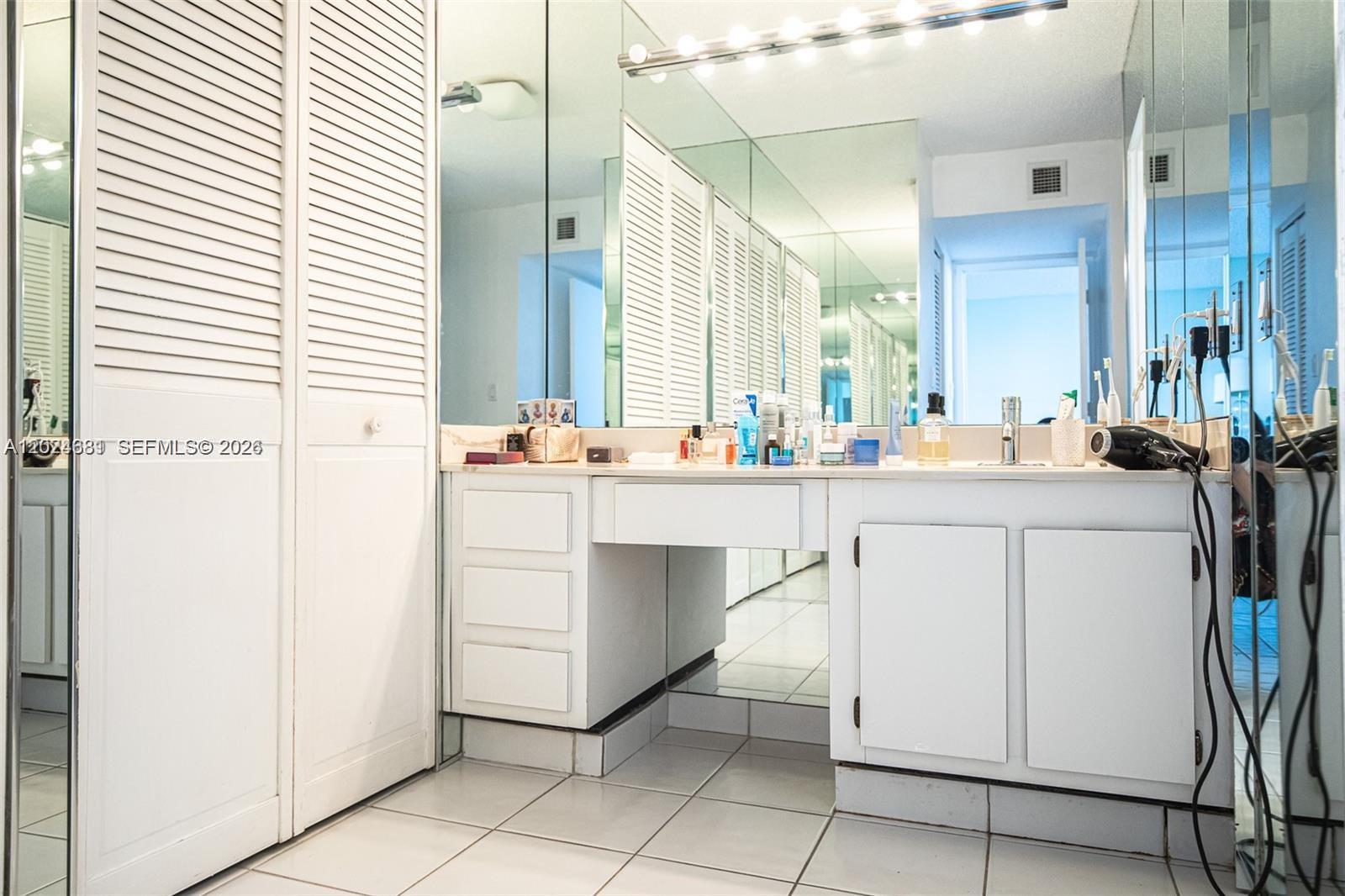 Photo of 3701 Country Club Dr  #902, Aventura, Florida, 33180 - 