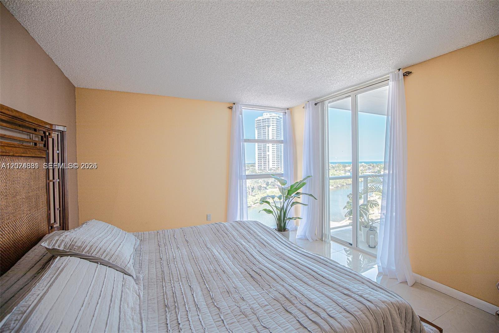 Photo of 3701 Country Club Dr  #902, Aventura, Florida, 33180 - 