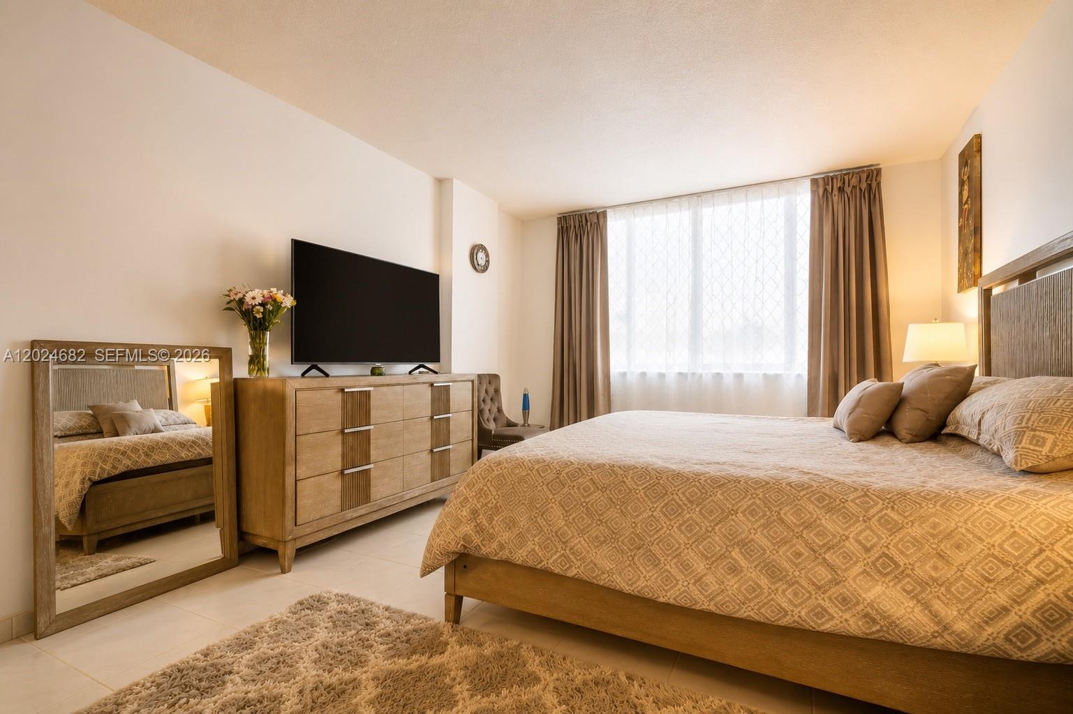 807 2 / 2 1350 sq. ft. $ 2026-05-25 0 Photo