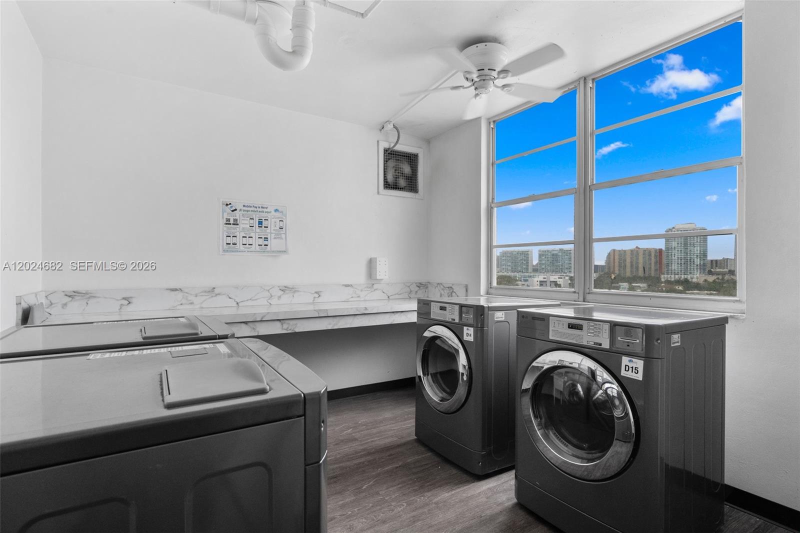 807 2 / 2 1350 sq. ft. $ 2026-05-25 0 Photo