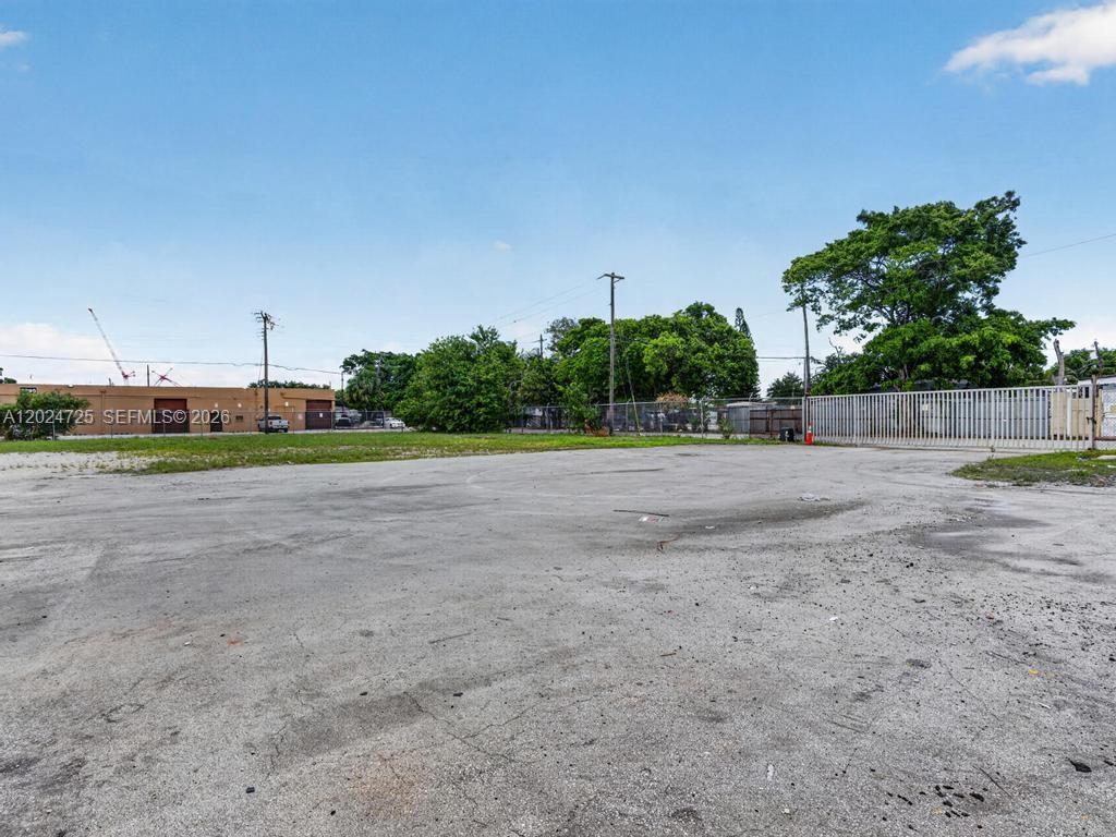 See details / sq. ft. $ 2026-05-25 0 Photo