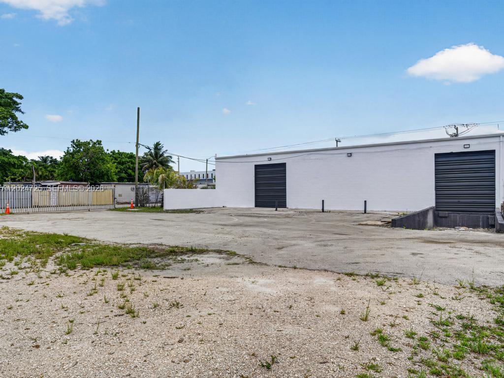 See details / sq. ft. $ 2026-05-25 0 Photo