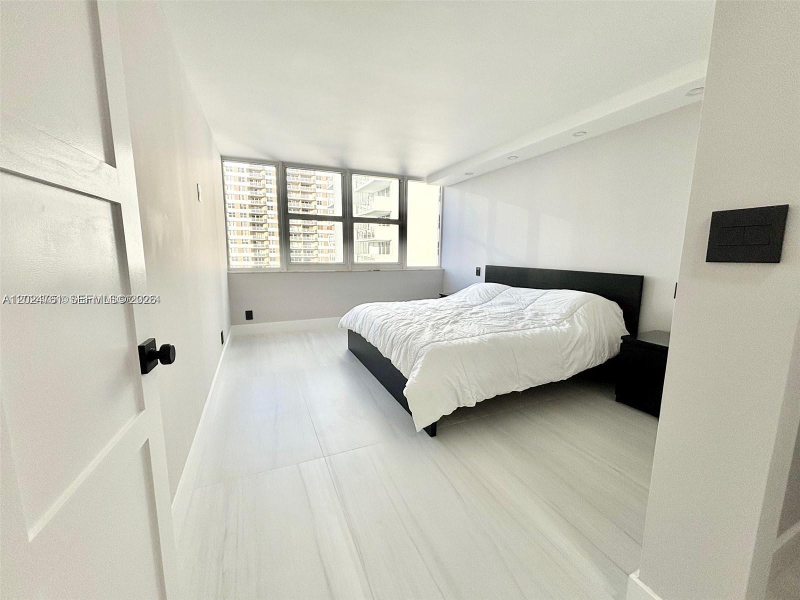 Photo of 2030 Ocean Dr  #806, Hallandale Beach, Florida, 33009 - 
