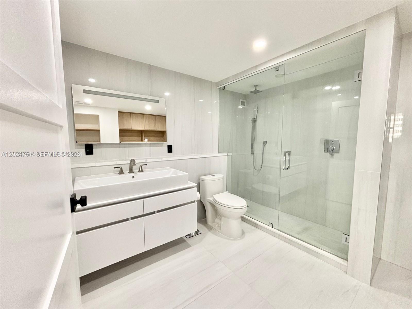 Photo of 2030 Ocean Dr  #806, Hallandale Beach, Florida, 33009 - 