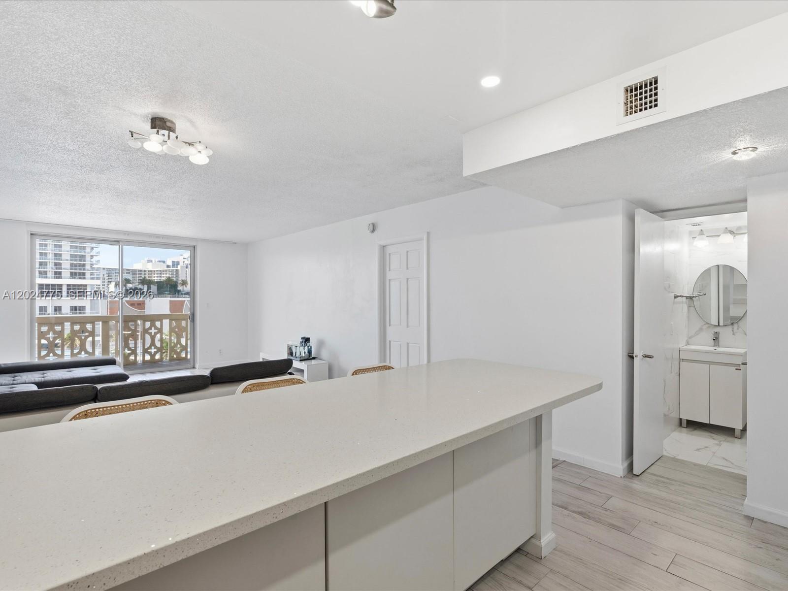 Photo of 1817 Ocean Dr  #918, Hallandale Beach, Florida, 33009 - 