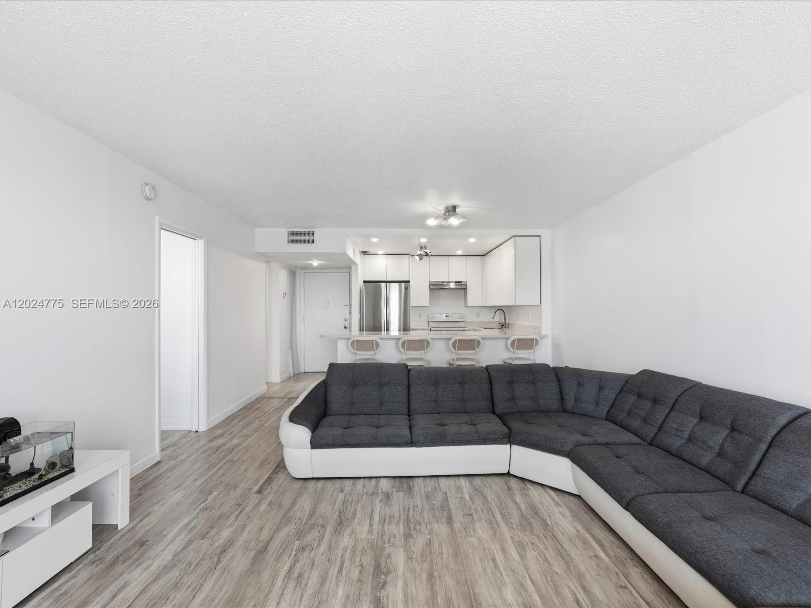 Photo of 1817 Ocean Dr  #918, Hallandale Beach, Florida, 33009 - 