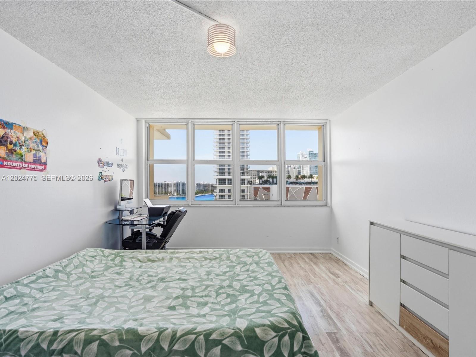 Photo of 1817 Ocean Dr  #918, Hallandale Beach, Florida, 33009 - 