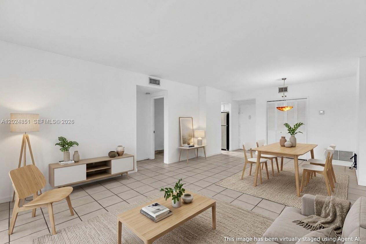 504 1 / 2 844 sq. ft. $ 2026-05-25 0 foto
