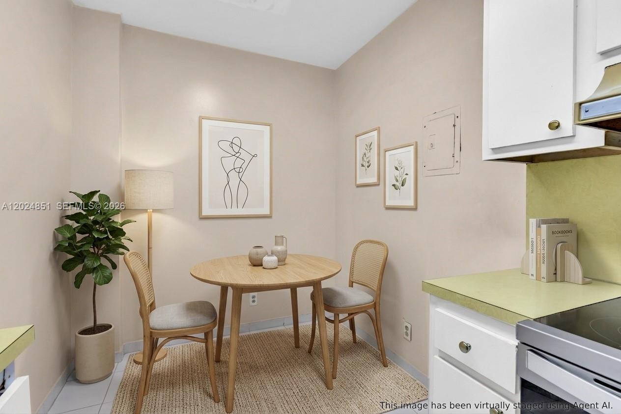 504 1 / 2 844 sq. ft. $ 2026-05-25 0 foto