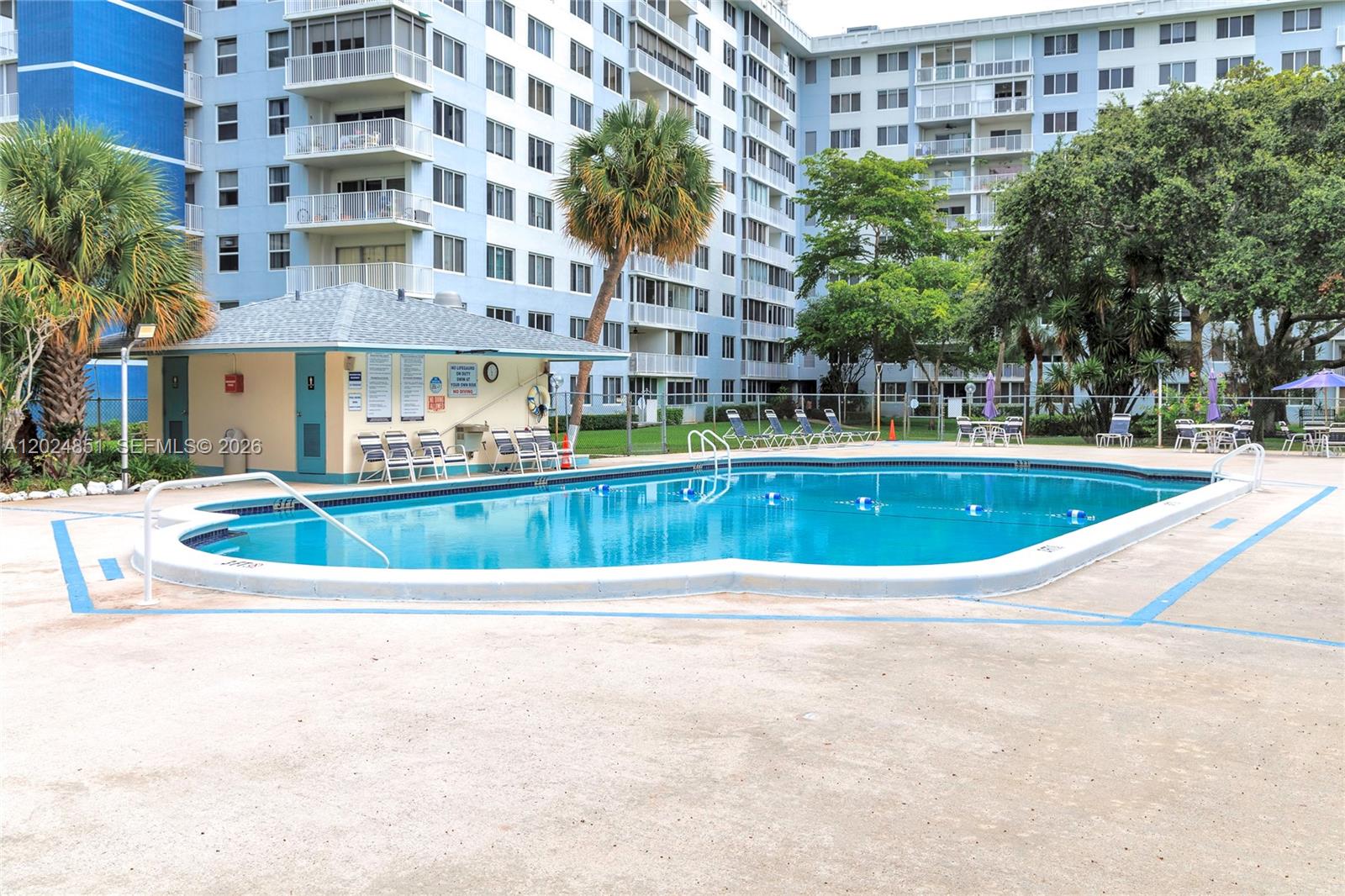 504 1 / 2 844 sq. ft. $ 2026-05-25 0 foto