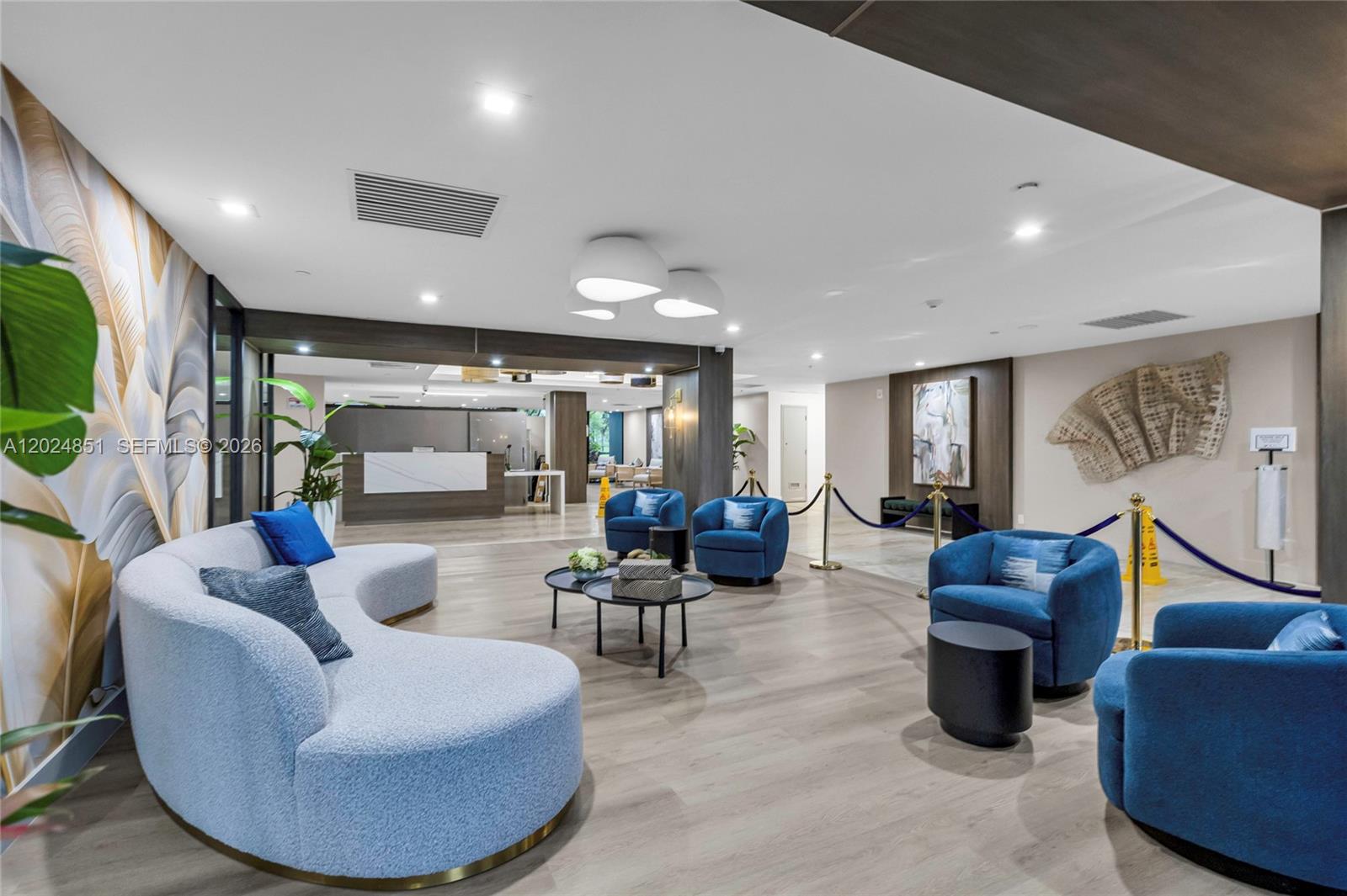504 1 / 2 844 sq. ft. $ 2026-05-25 0 foto