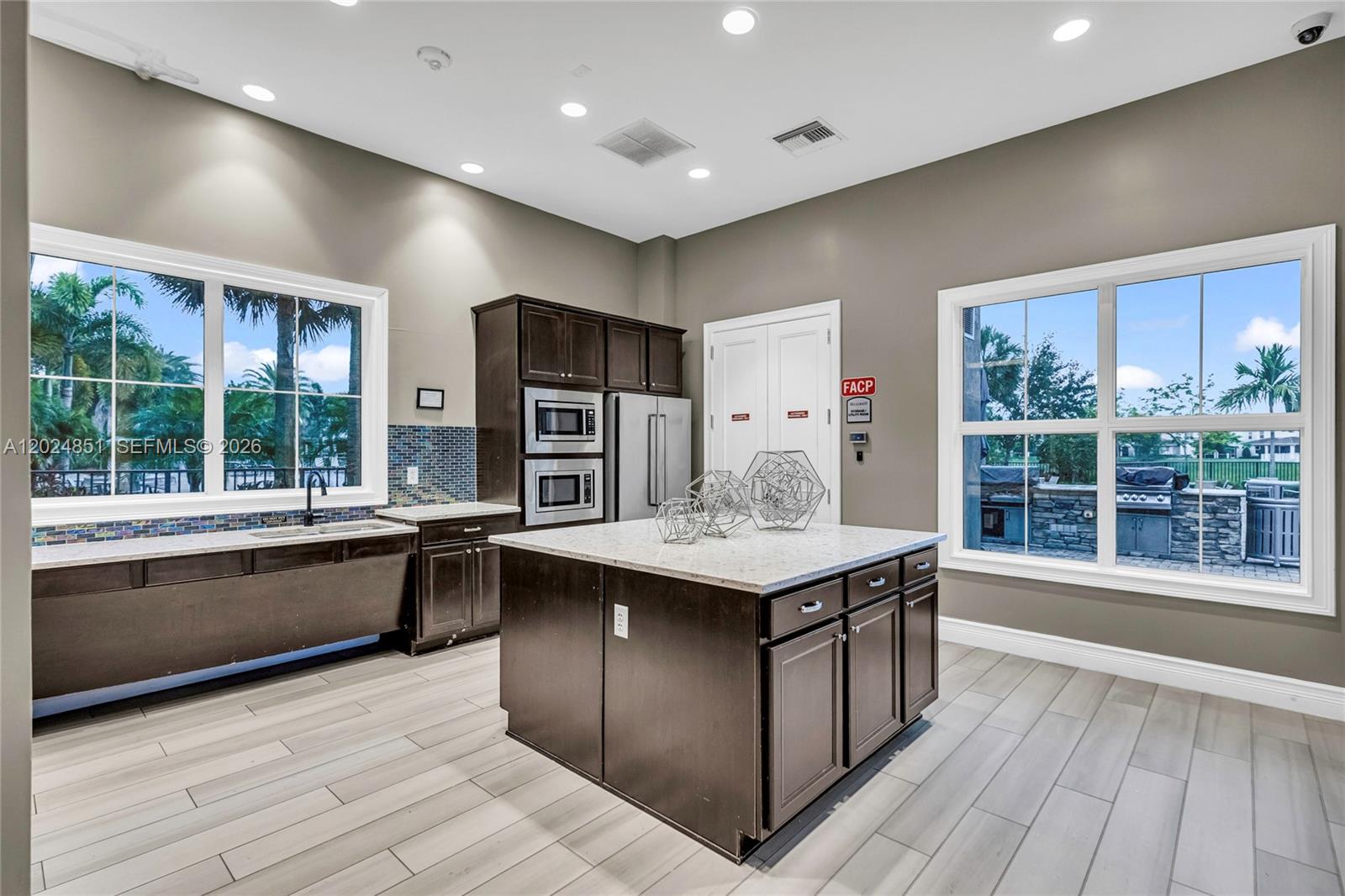 504 1 / 2 844 sq. ft. $ 2026-05-25 0 foto
