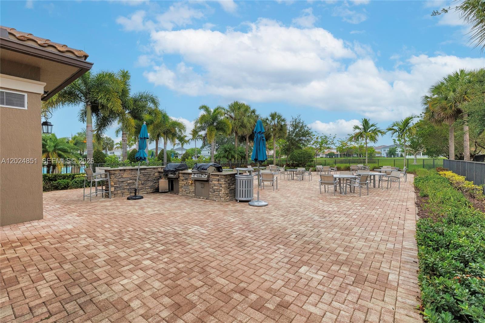 504 1 / 2 844 sq. ft. $ 2026-05-25 0 foto