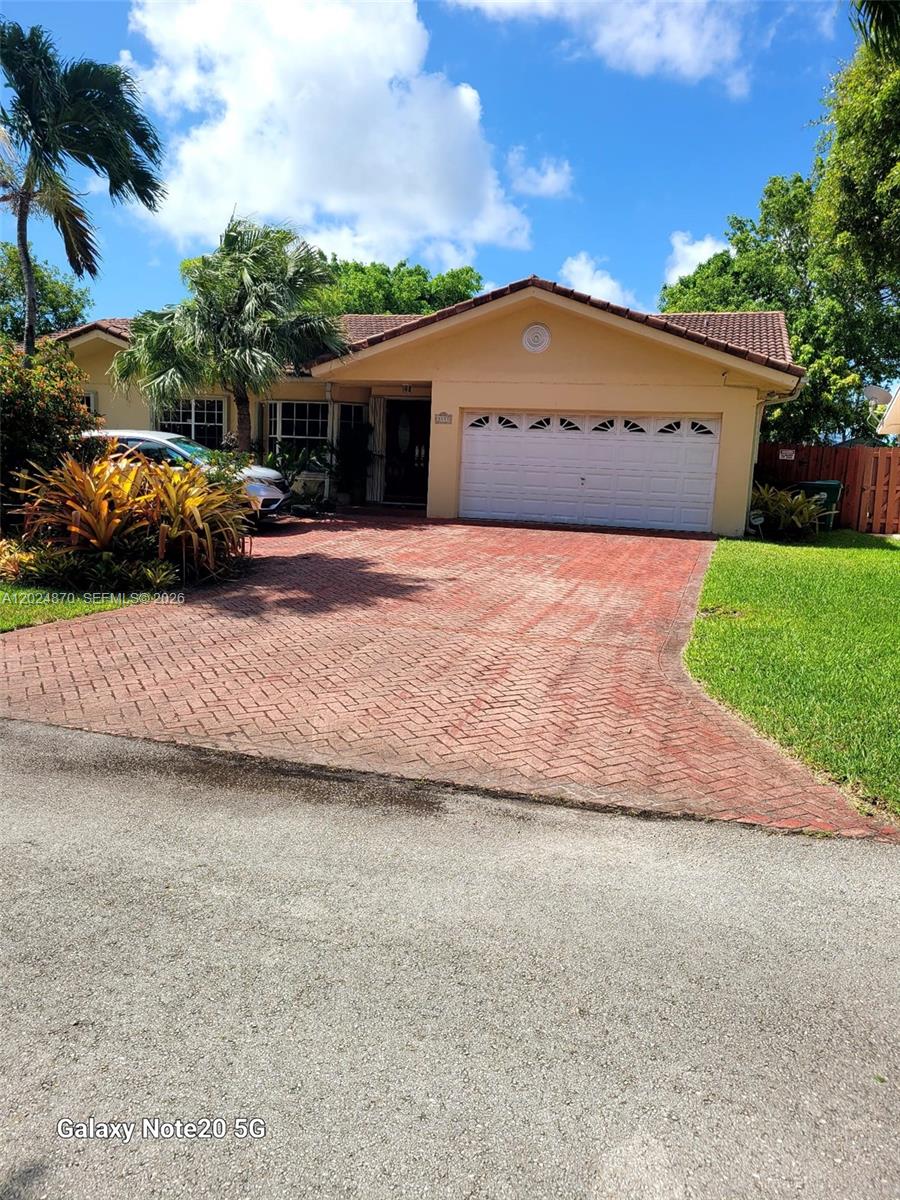 Ver detalles 9114 3 / 2 1858 sq. ft. $ 2026-05-25 0 foto