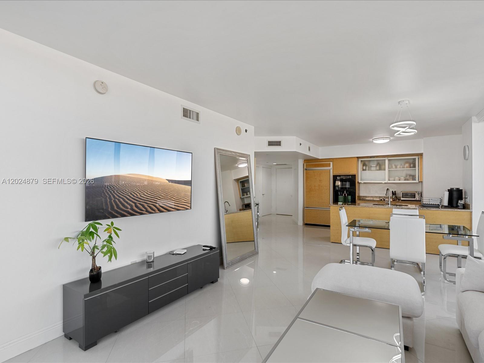 4508 2 / 2 1458 sq. ft. $ 2026-06-03 0 Photo