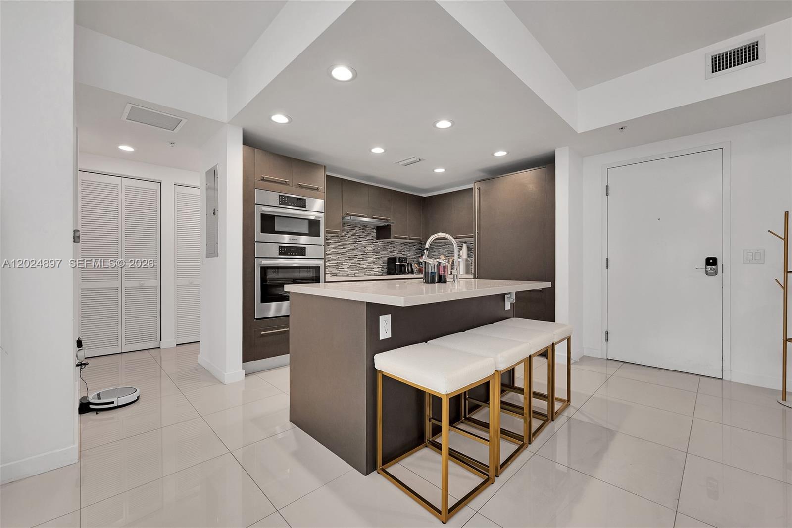 See details 507 2 / 2 1130 sq. ft. $ 2026-06-08 0 Photo