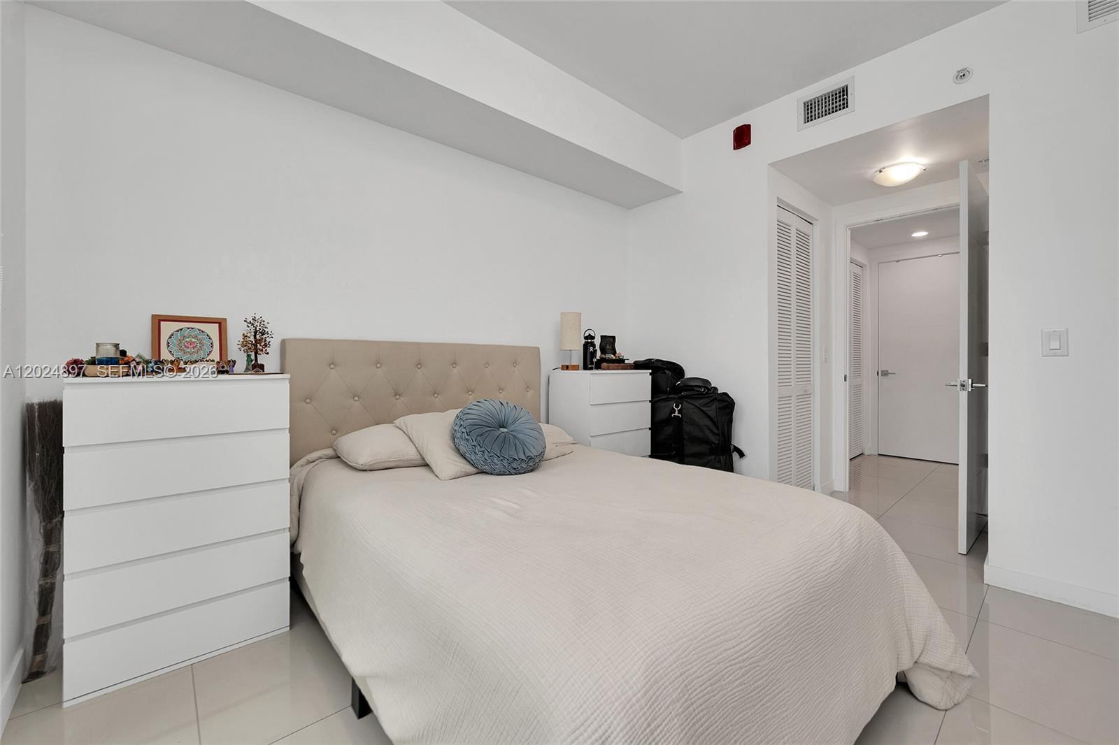 See details 507 2 / 2 1130 sq. ft. $ 2026-06-08 0 Photo