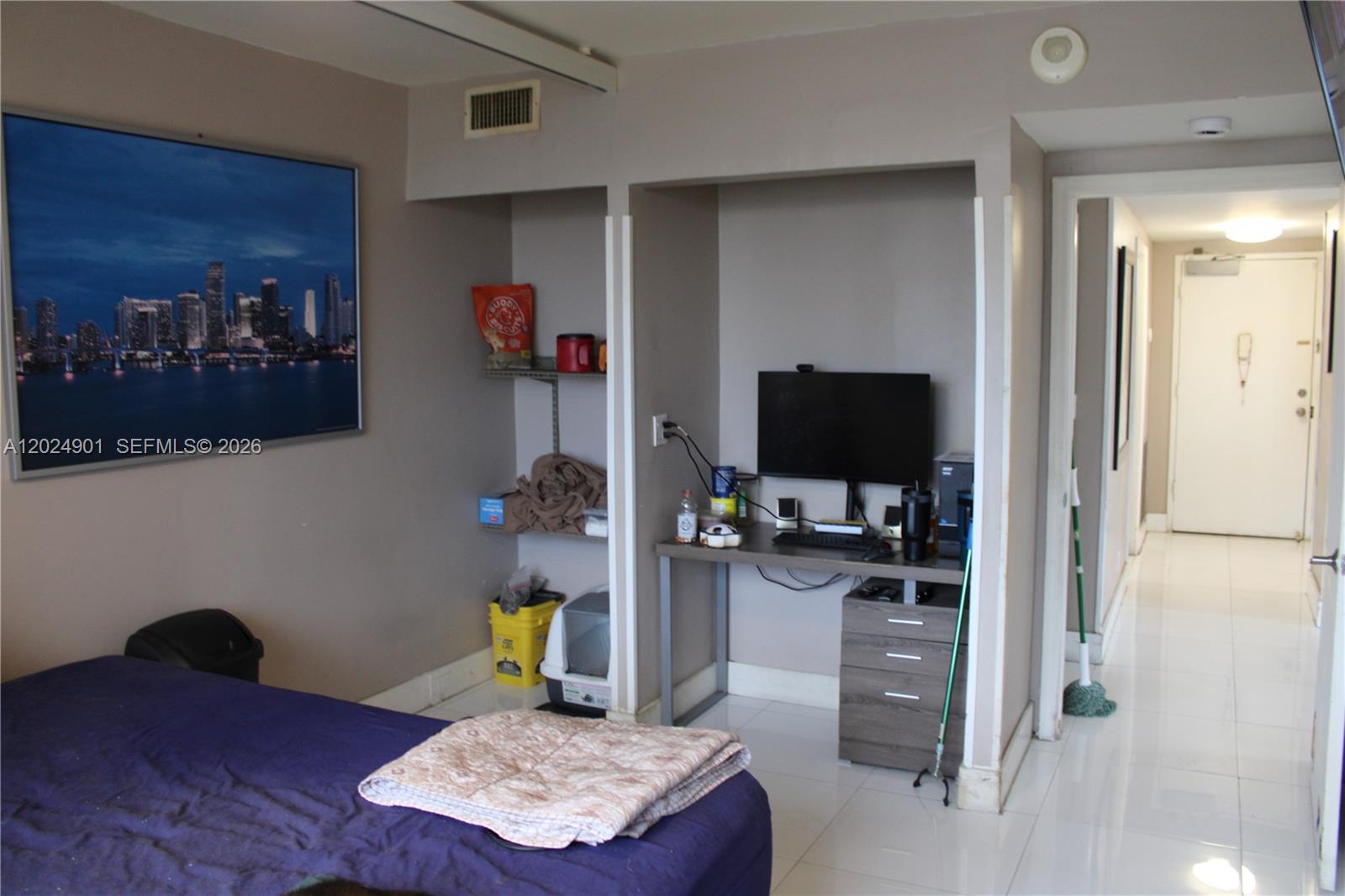 820 2 / 2 1284 sq. ft. $ 2026-05-25 0 foto