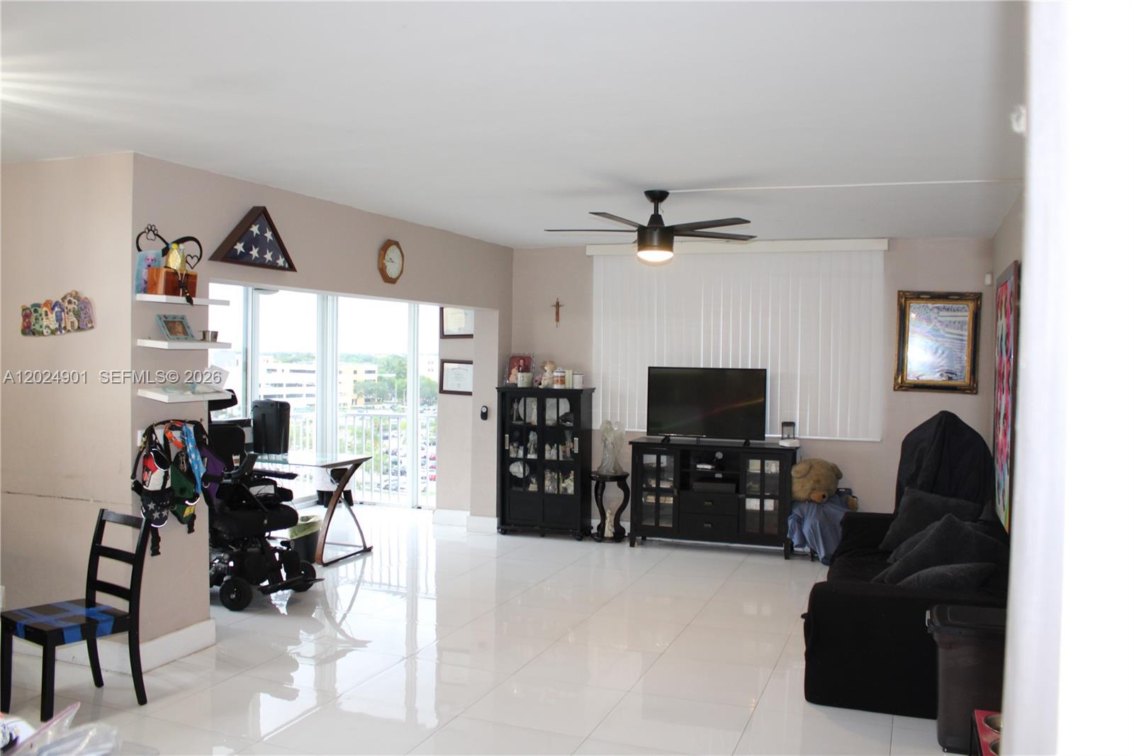 820 2 / 2 1284 sq. ft. $ 2026-05-25 0 foto