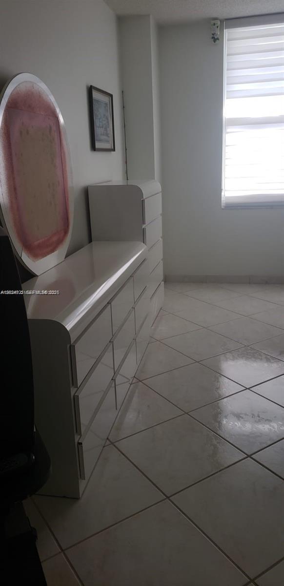 Photo of 3725 Ocean Dr #1208, Hollywood, Florida, 33019 -