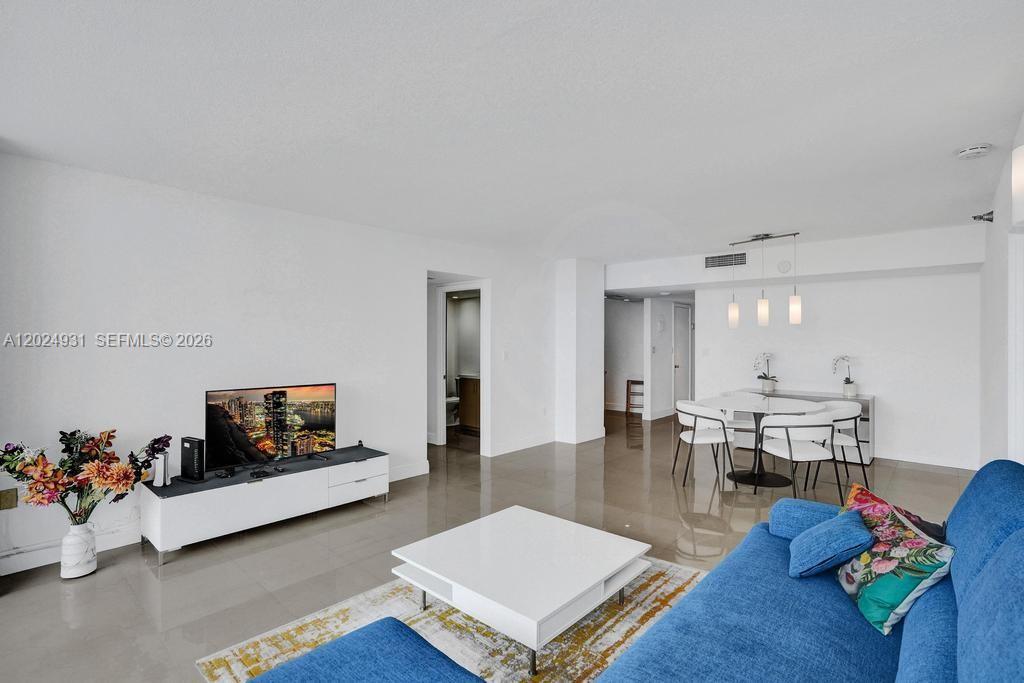 Photo of 20515 Country Club Dr  #1641, Aventura, Florida, 33180 - 