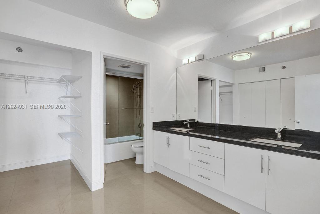 Photo of 20515 Country Club Dr  #1641, Aventura, Florida, 33180 - 