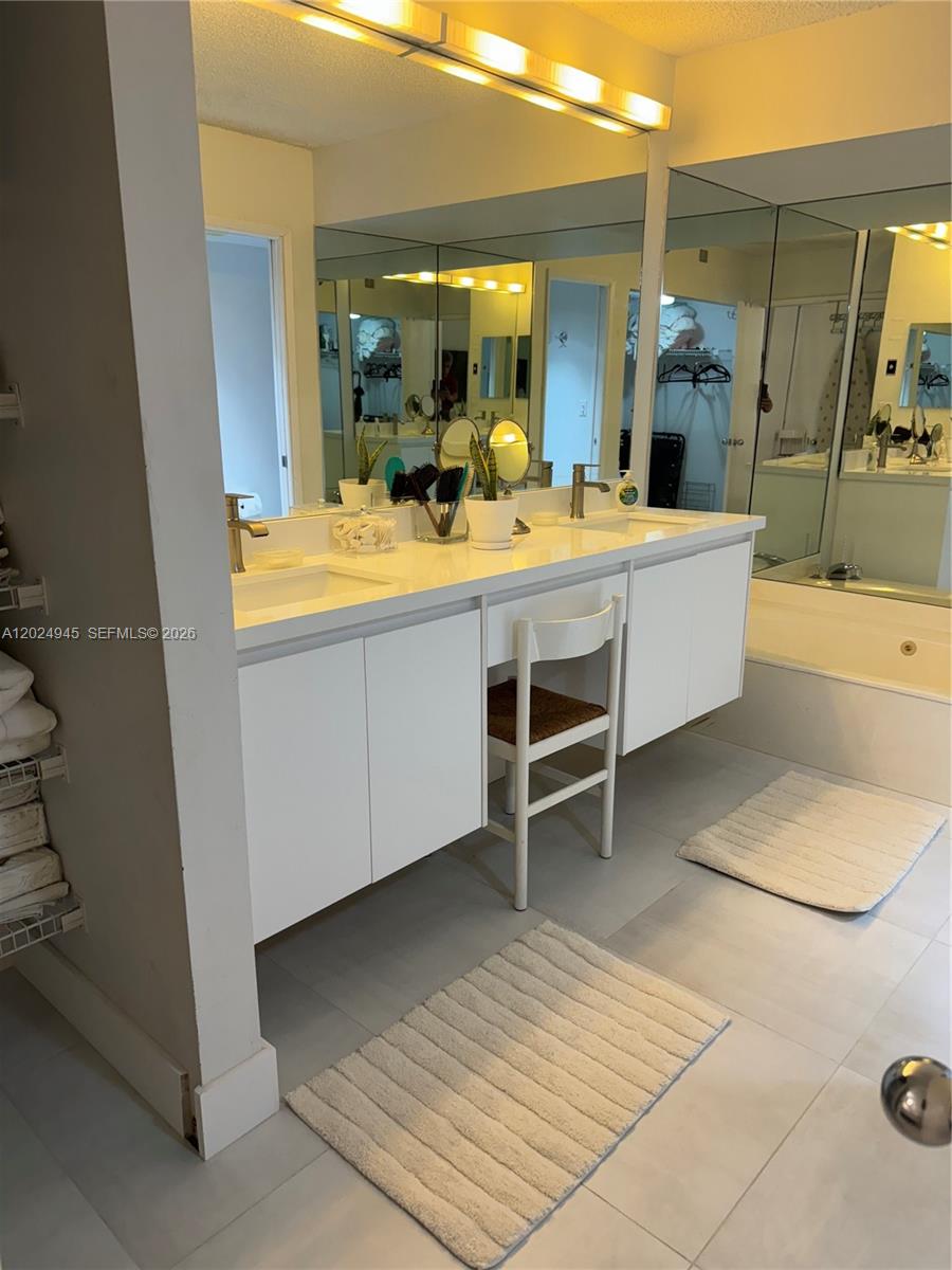 Photo of 3600 Mystic Pointe Dr  #208, Aventura, Florida, 33180 - 