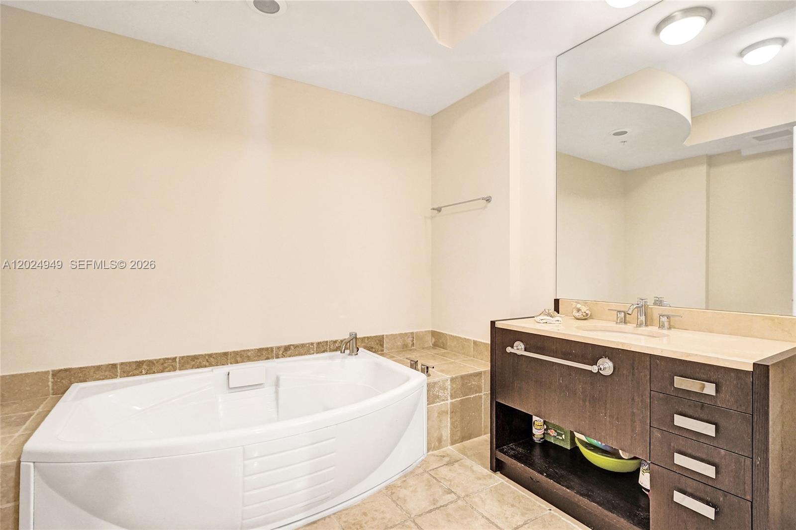 3707 2 / 2 1577 sq. ft. $ 2026-05-26 0 Photo