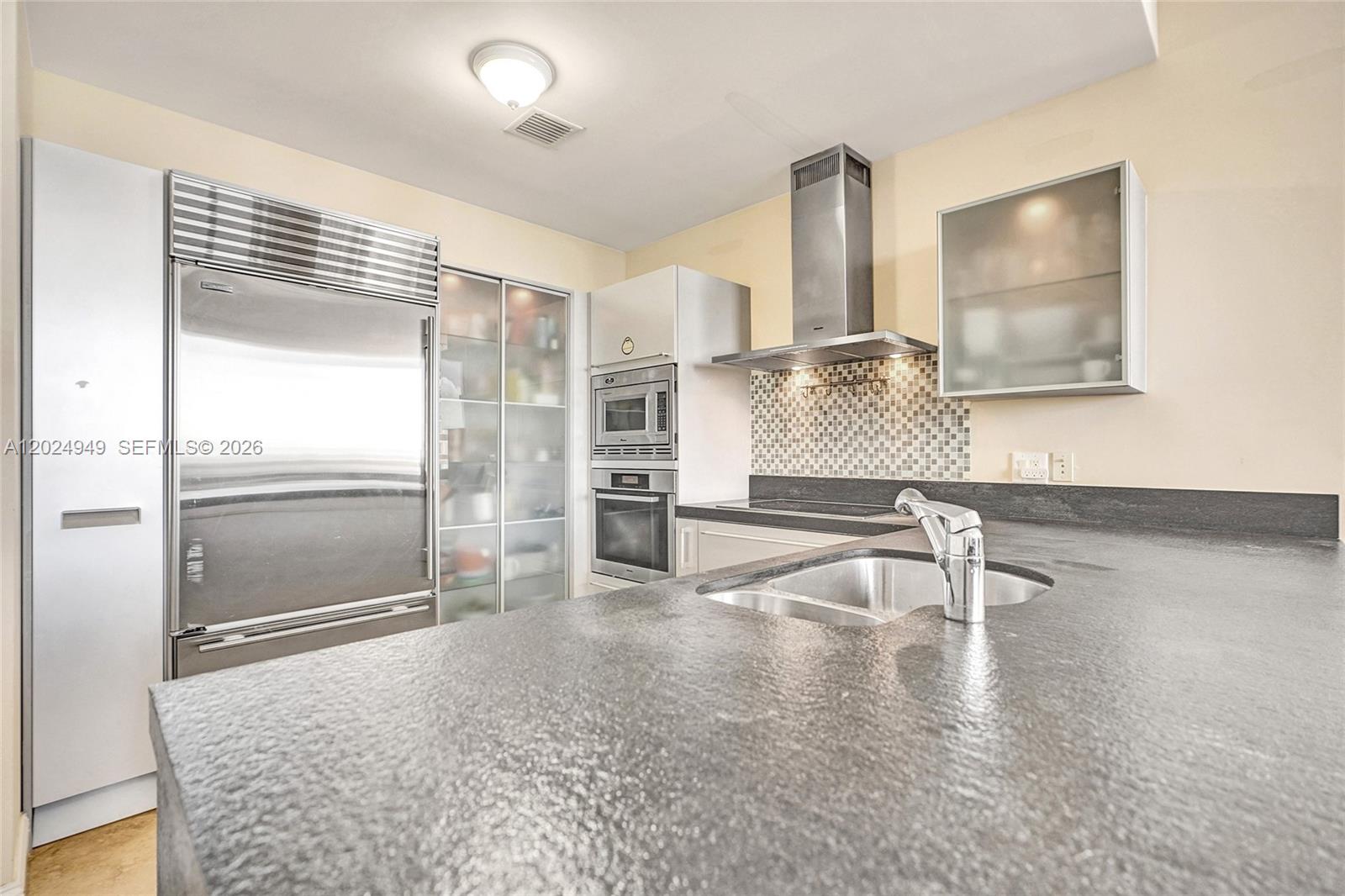 3707 2 / 2 1577 sq. ft. $ 2026-05-26 0 Photo