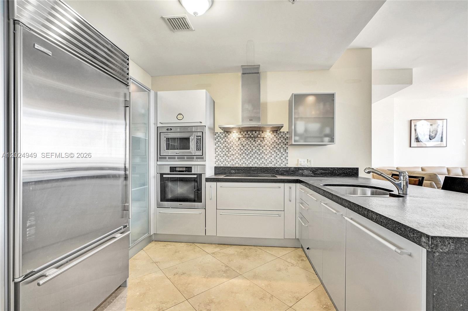 3707 2 / 2 1577 sq. ft. $ 2026-05-26 0 Photo