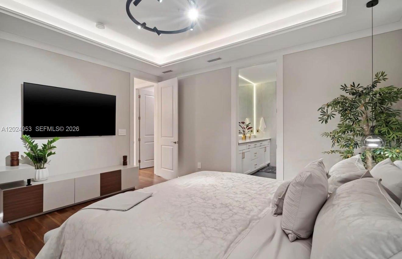  5 / 3 2501 sq. ft. $ 2026-05-26 0 Photo