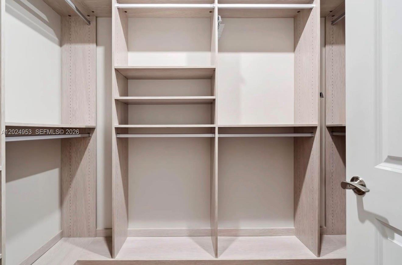  5 / 3 2501 sq. ft. $ 2026-05-26 0 Photo