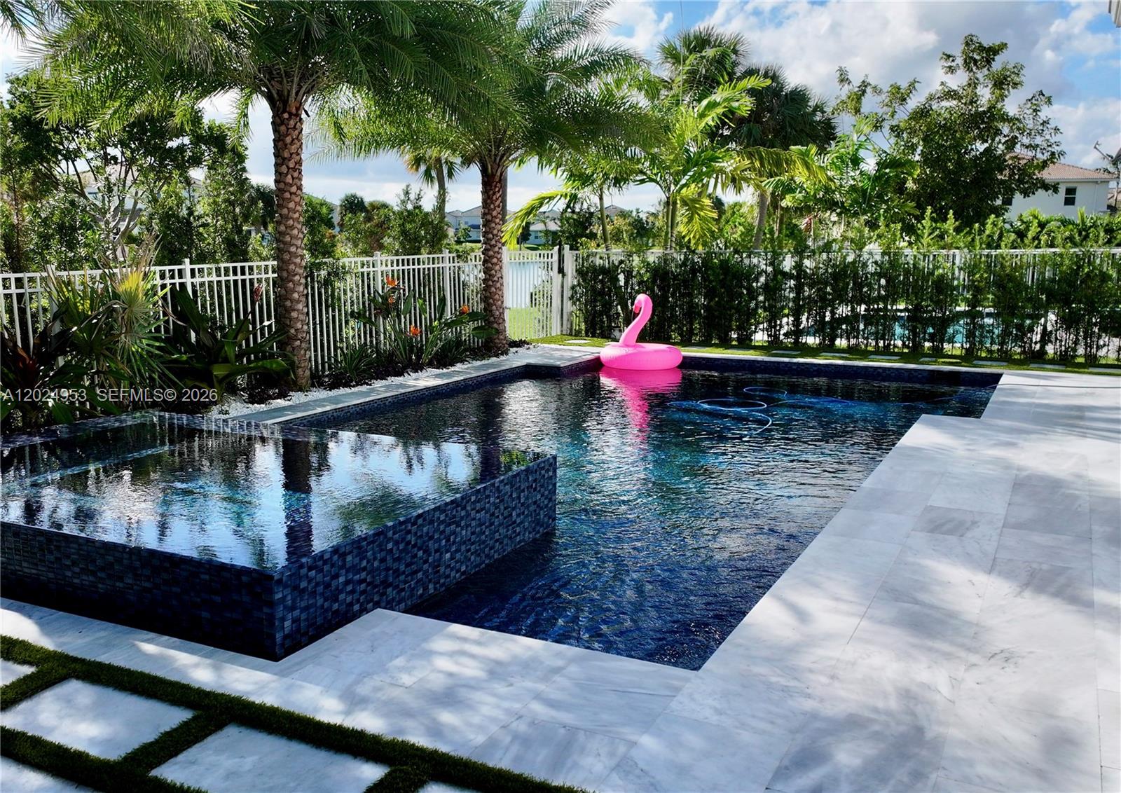  5 / 3 2501 sq. ft. $ 2026-05-26 0 Photo